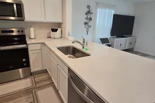 8375 Gower Trl, Wildwood, FL 34785 - Photo 4