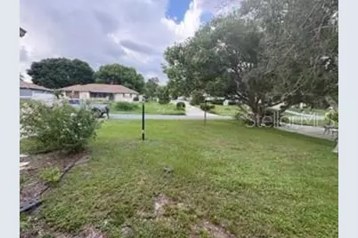 216 W Goldentuft Court, Beverly Hills, FL 34465 - Photo 10
