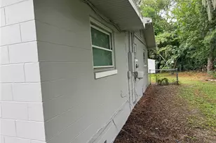 2715 NE 1st Ave, Ocala, FL 34470 - Photo 2