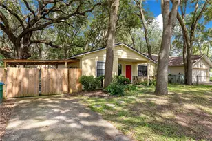 43 Almond Pass Dr, Ocala, FL 34472 - Photo 2