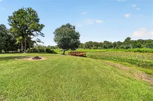 430 S Schmidt Ave, Inverness, FL 34450 - Photo 8