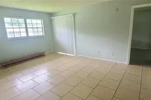 580 Fairways Ln, Ocala, FL 34472 - Photo 2