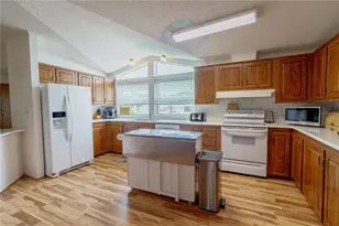 13259 SE 49th Ct, Belleview, FL 34420 - Photo 6