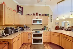 1016 Matthew Ave, Lady Lake, FL 32159 - Photo 6