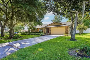 107 Shorewood Ct, Tavares, FL 32778 - Photo 1