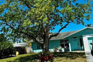 5679 SE Indigo Ave, Stuart, FL 34997 - Photo 1