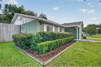 4506 NE 8th Place, Ocala, FL 34470 - Photo 4