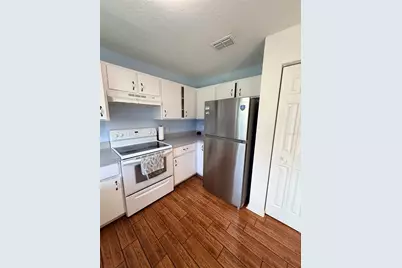 12335 SE 103rd Court, Belleview, FL 34420 - Photo 8