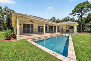 5854 NE 43rd Lane Rd, Silver Springs, FL 34488 - Photo 4
