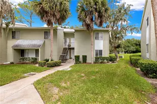 624 Fairways Cir, Ocala, FL 34472 - Photo 2