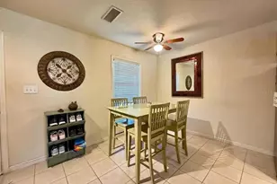 4744 Snook Dr SE, Saint Petersburg, FL 33705 - Photo 4
