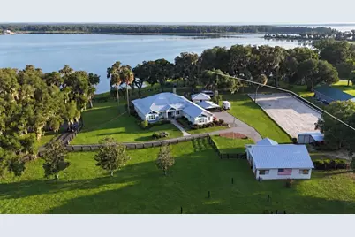 11811 SE Sunset Harbor Road, Weirsdale, FL 32195 - Photo 1
