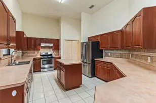 10330 NW 28th Pl, Ocala, FL 34482 - Photo 16