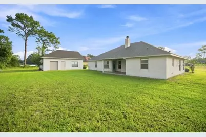5931 NE 57th Loop, Silver Springs, FL 34488 - Photo 2