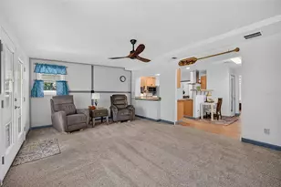 12151 NE 52nd Place Rd, Silver Springs, FL 34488 - Photo 10