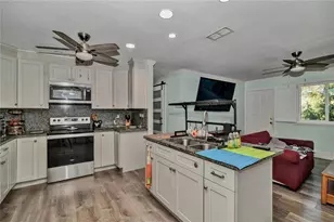 10958 SW 86th Ct, Ocala, FL 34481 - Photo 4