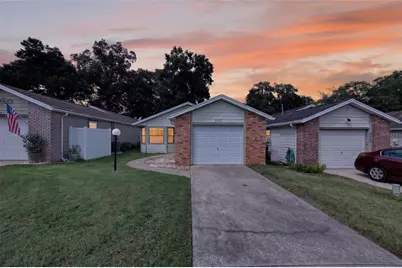 3927 NE 22nd Lane, Ocala, FL 34470 - Photo 2