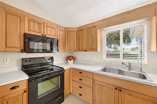 9077 SE 136th Loop, Summerfield, FL 34491 - Photo 10