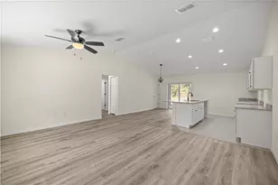 40 Bay Dr, Ocklawaha, FL 32179 - Photo 2