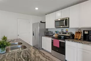 477 W Fairways View Dr, Beverly Hills, FL 34465 - Photo 18