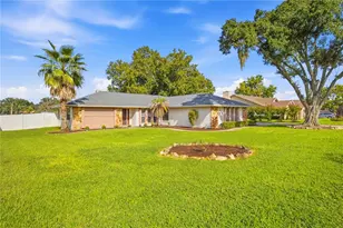 7926 W Ridge Pointe Dr, Lakeland, FL 33810 - Photo 2