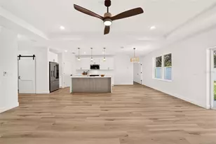 13834 SE 33rd Ct, Summerfield, FL 34491 - Photo 10