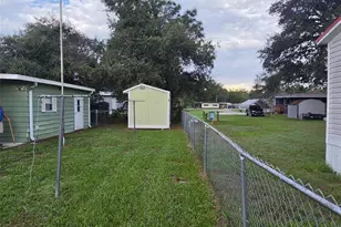 17355 SE 21st St, Silver Springs, FL 34488 - Photo 6