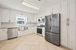 3807 SE 8th St, Ocala, FL 34471 - Photo 4