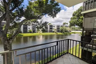 5980 Terrace Park Dr N, Saint Petersburg, FL 33709 - Photo 22
