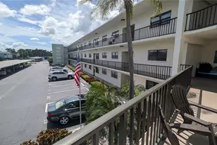 5980 Terrace Park Dr N, Saint Petersburg, FL 33709 - Photo 26