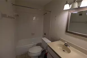 5980 Terrace Park Dr N, Saint Petersburg, FL 33709 - Photo 16
