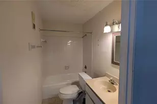 5980 Terrace Park Dr N, Saint Petersburg, FL 33709 - Photo 14