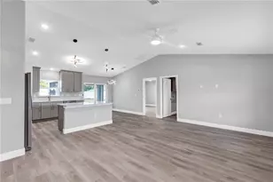 9679 SE 157th Ln, Summerfield, FL 34491 - Photo 4