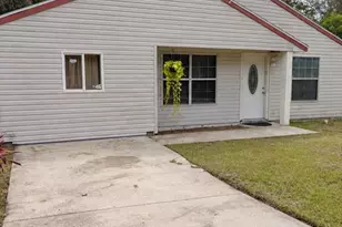 21668 SW Honeysuckle St, Dunnellon, FL 34431 - Photo 2