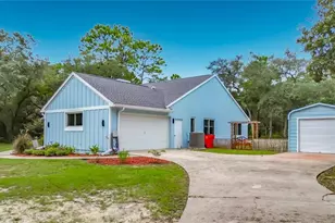1821 W Begonia Dr, Beverly Hills, FL 34465 - Photo 4