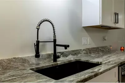 10391 NE 72nd Street, Bronson, FL 32621 - Photo 12