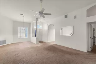 385 W Barclay Ct, Beverly Hills, FL 34465 - Photo 4