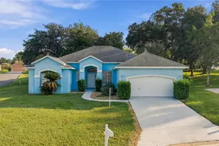 385 W Barclay Ct, Beverly Hills, FL 34465 - Photo 2
