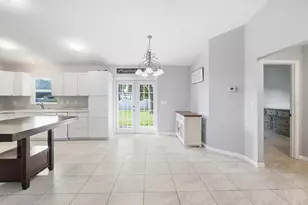 8372 SE 156th St, Summerfield, FL 34491 - Photo 6