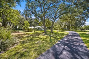 2460 SE 150 St, Summerfield, FL 34491 - Photo 2