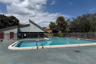6308 Newtown Cir, Tampa, FL 33615 - Photo 4