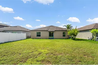 10421 Carloway Hills Drive, Wimauma, FL 33598 - Photo 4
