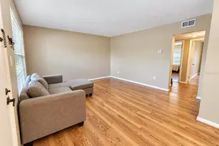2432 NE 7th St, Ocala, FL 34470 - Photo 6