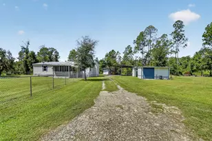 18748 NE 148th Terrace Rd, Fort Mc Coy, FL 32134 - Photo 4