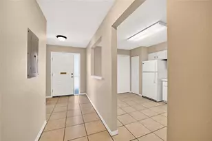 2478 SE 18th Cir, Ocala, FL 34471 - Photo 2