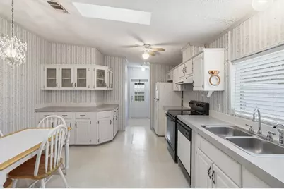 10259 W Ohio Drive, Crystal River, FL 34428 - Photo 14