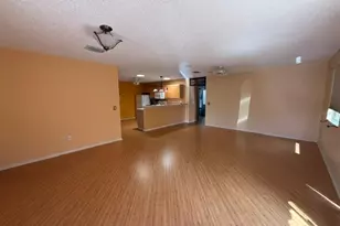 2459 Laurel Bay Ln, The Villages, FL 32162 - Photo 2