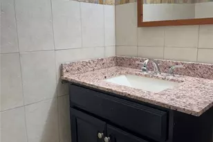2884 Somerset Park Dr, Tampa, FL 33613 - Photo 26