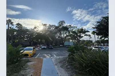 2884 Somerset Park Drive #2907, Tampa, FL 33613 - Photo 4