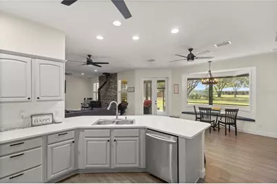4750 SE 216th Avenue, Morriston, FL 32668 - Photo 8